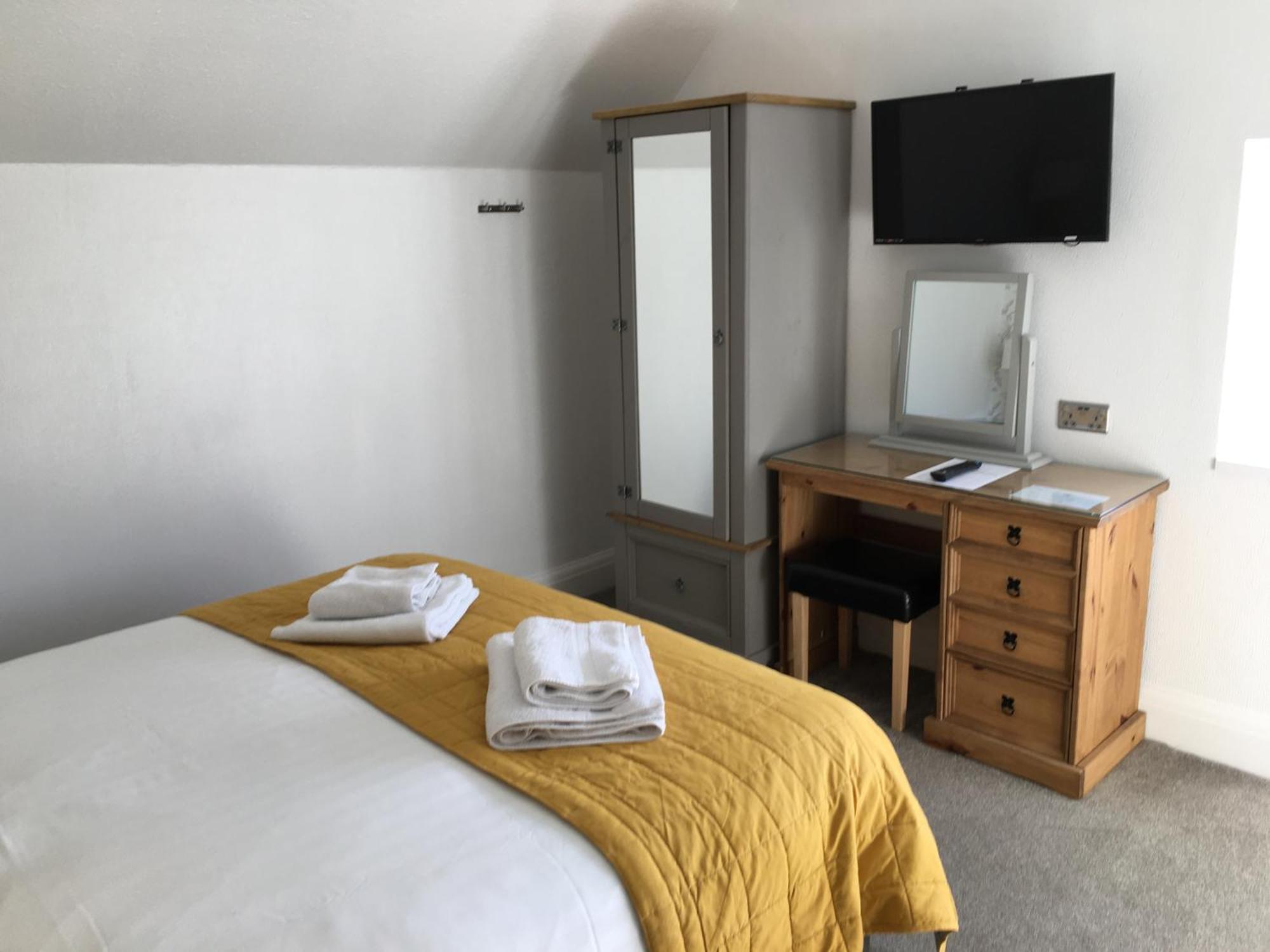 The Kenmore Guest House Llandudno Esterno foto